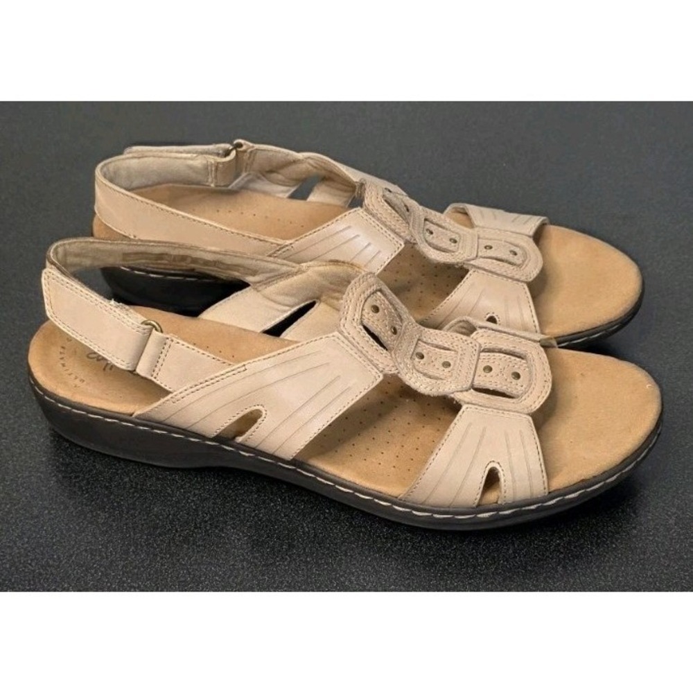 Clarks Women Leisa Vine Casual Sandal 12 Sand Leather Adjustable Strappy Cottage